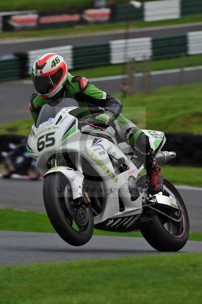 Motorcycle action photographs;cadwell;cadwell park photographs;event digital images;eventdigitalimages;motor racing louth lincolnshire;no limits trackday;peter wileman photography;trackday;trackday digital images;trackday photos