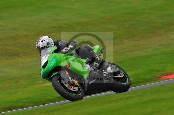 Motorcycle action photographs;cadwell;cadwell park photographs;event digital images;eventdigitalimages;motor racing louth lincolnshire;no limits trackday;peter wileman photography;trackday;trackday digital images;trackday photos