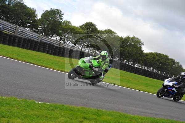 Motorcycle action photographs;cadwell;cadwell park photographs;event digital images;eventdigitalimages;motor racing louth lincolnshire;no limits trackday;peter wileman photography;trackday;trackday digital images;trackday photos