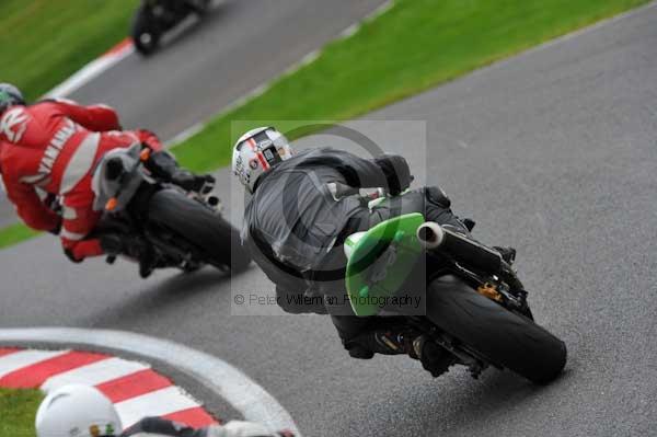 Motorcycle action photographs;cadwell;cadwell park photographs;event digital images;eventdigitalimages;motor racing louth lincolnshire;no limits trackday;peter wileman photography;trackday;trackday digital images;trackday photos