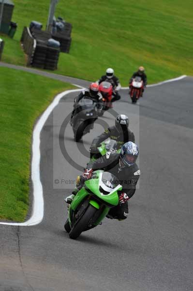 Motorcycle action photographs;cadwell;cadwell park photographs;event digital images;eventdigitalimages;motor racing louth lincolnshire;no limits trackday;peter wileman photography;trackday;trackday digital images;trackday photos