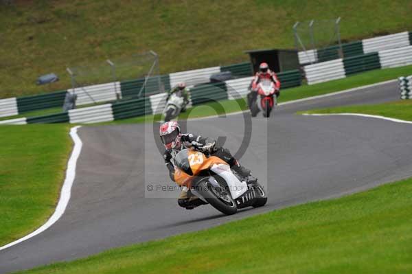 Motorcycle action photographs;cadwell;cadwell park photographs;event digital images;eventdigitalimages;motor racing louth lincolnshire;no limits trackday;peter wileman photography;trackday;trackday digital images;trackday photos