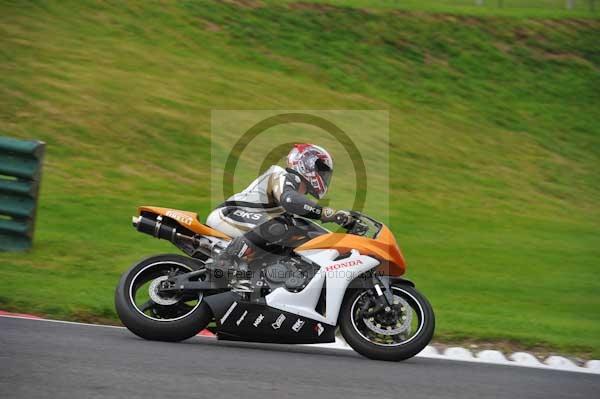 Motorcycle action photographs;cadwell;cadwell park photographs;event digital images;eventdigitalimages;motor racing louth lincolnshire;no limits trackday;peter wileman photography;trackday;trackday digital images;trackday photos