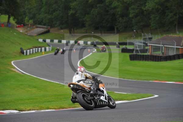 Motorcycle action photographs;cadwell;cadwell park photographs;event digital images;eventdigitalimages;motor racing louth lincolnshire;no limits trackday;peter wileman photography;trackday;trackday digital images;trackday photos