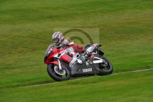 Motorcycle action photographs;cadwell;cadwell park photographs;event digital images;eventdigitalimages;motor racing louth lincolnshire;no limits trackday;peter wileman photography;trackday;trackday digital images;trackday photos