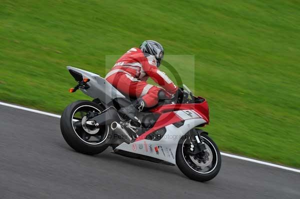 Motorcycle action photographs;cadwell;cadwell park photographs;event digital images;eventdigitalimages;motor racing louth lincolnshire;no limits trackday;peter wileman photography;trackday;trackday digital images;trackday photos