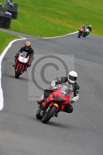 Motorcycle action photographs;cadwell;cadwell park photographs;event digital images;eventdigitalimages;motor racing louth lincolnshire;no limits trackday;peter wileman photography;trackday;trackday digital images;trackday photos