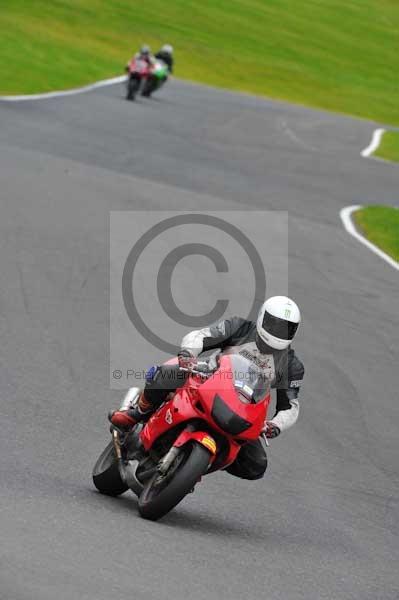 Motorcycle action photographs;cadwell;cadwell park photographs;event digital images;eventdigitalimages;motor racing louth lincolnshire;no limits trackday;peter wileman photography;trackday;trackday digital images;trackday photos