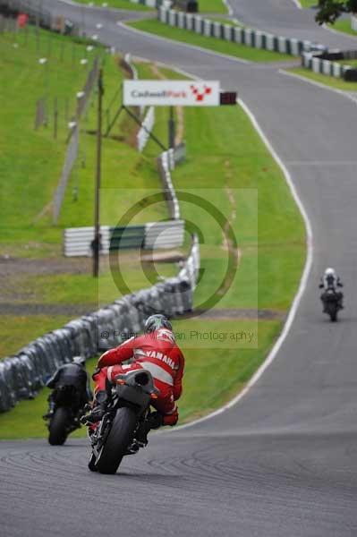 Motorcycle action photographs;cadwell;cadwell park photographs;event digital images;eventdigitalimages;motor racing louth lincolnshire;no limits trackday;peter wileman photography;trackday;trackday digital images;trackday photos