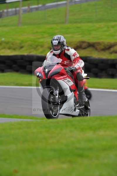 Motorcycle action photographs;cadwell;cadwell park photographs;event digital images;eventdigitalimages;motor racing louth lincolnshire;no limits trackday;peter wileman photography;trackday;trackday digital images;trackday photos