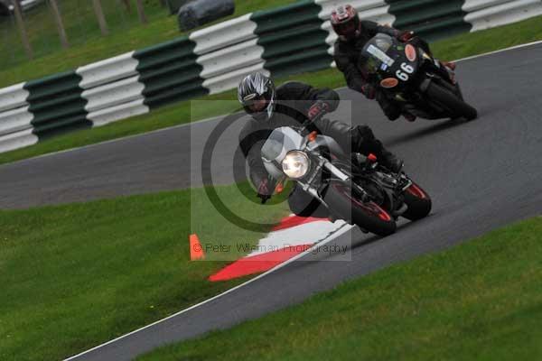 Motorcycle action photographs;cadwell;cadwell park photographs;event digital images;eventdigitalimages;motor racing louth lincolnshire;no limits trackday;peter wileman photography;trackday;trackday digital images;trackday photos