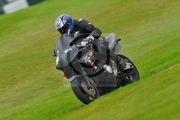 Motorcycle action photographs;cadwell;cadwell park photographs;event digital images;eventdigitalimages;motor racing louth lincolnshire;no limits trackday;peter wileman photography;trackday;trackday digital images;trackday photos