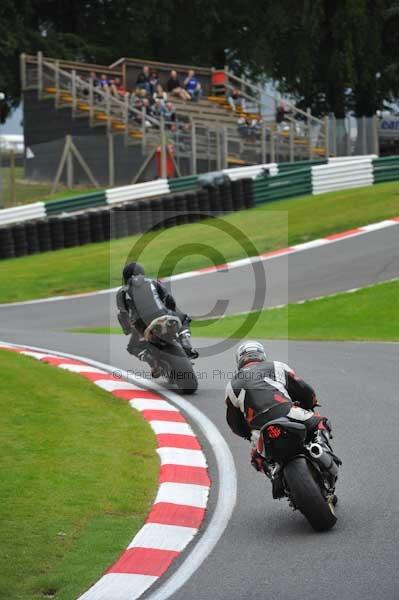 Motorcycle action photographs;cadwell;cadwell park photographs;event digital images;eventdigitalimages;motor racing louth lincolnshire;no limits trackday;peter wileman photography;trackday;trackday digital images;trackday photos