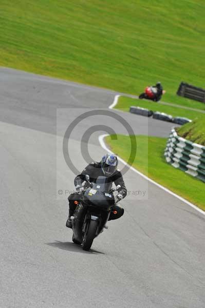 Motorcycle action photographs;cadwell;cadwell park photographs;event digital images;eventdigitalimages;motor racing louth lincolnshire;no limits trackday;peter wileman photography;trackday;trackday digital images;trackday photos