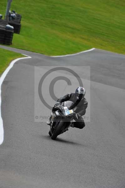 Motorcycle action photographs;cadwell;cadwell park photographs;event digital images;eventdigitalimages;motor racing louth lincolnshire;no limits trackday;peter wileman photography;trackday;trackday digital images;trackday photos