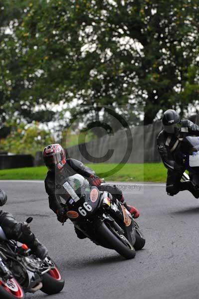 Motorcycle action photographs;cadwell;cadwell park photographs;event digital images;eventdigitalimages;motor racing louth lincolnshire;no limits trackday;peter wileman photography;trackday;trackday digital images;trackday photos