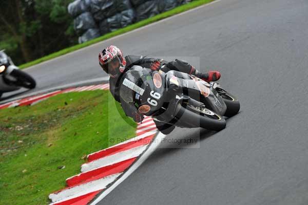 Motorcycle action photographs;cadwell;cadwell park photographs;event digital images;eventdigitalimages;motor racing louth lincolnshire;no limits trackday;peter wileman photography;trackday;trackday digital images;trackday photos