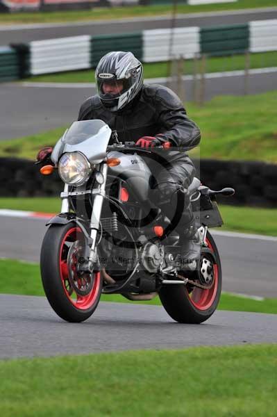 Motorcycle action photographs;cadwell;cadwell park photographs;event digital images;eventdigitalimages;motor racing louth lincolnshire;no limits trackday;peter wileman photography;trackday;trackday digital images;trackday photos