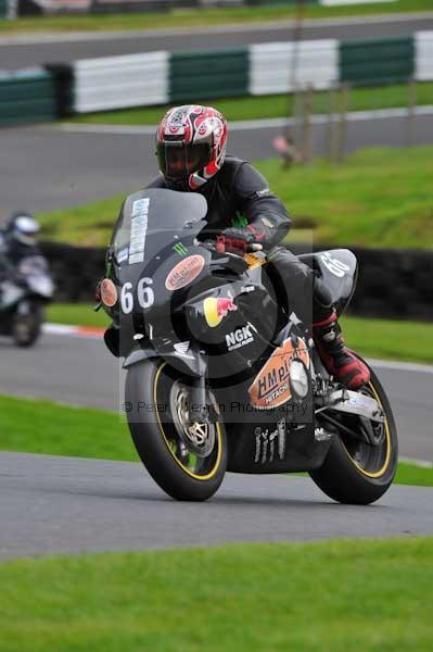 Motorcycle action photographs;cadwell;cadwell park photographs;event digital images;eventdigitalimages;motor racing louth lincolnshire;no limits trackday;peter wileman photography;trackday;trackday digital images;trackday photos