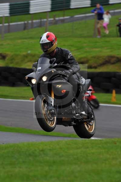 Motorcycle action photographs;cadwell;cadwell park photographs;event digital images;eventdigitalimages;motor racing louth lincolnshire;no limits trackday;peter wileman photography;trackday;trackday digital images;trackday photos