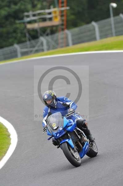 Motorcycle action photographs;cadwell;cadwell park photographs;event digital images;eventdigitalimages;motor racing louth lincolnshire;no limits trackday;peter wileman photography;trackday;trackday digital images;trackday photos