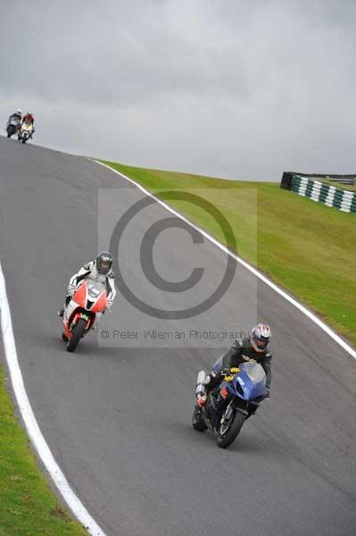 Motorcycle action photographs;cadwell;cadwell park photographs;event digital images;eventdigitalimages;motor racing louth lincolnshire;no limits trackday;peter wileman photography;trackday;trackday digital images;trackday photos