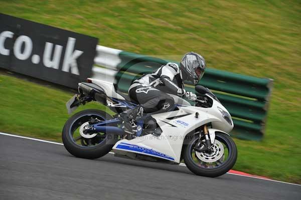 Motorcycle action photographs;cadwell;cadwell park photographs;event digital images;eventdigitalimages;motor racing louth lincolnshire;no limits trackday;peter wileman photography;trackday;trackday digital images;trackday photos