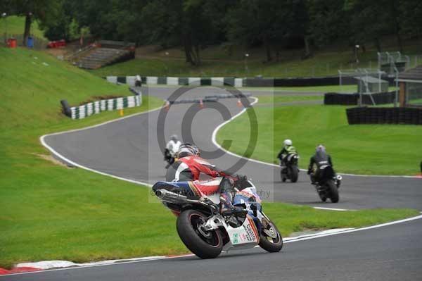 Motorcycle action photographs;cadwell;cadwell park photographs;event digital images;eventdigitalimages;motor racing louth lincolnshire;no limits trackday;peter wileman photography;trackday;trackday digital images;trackday photos