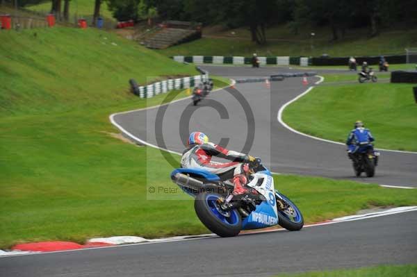 Motorcycle action photographs;cadwell;cadwell park photographs;event digital images;eventdigitalimages;motor racing louth lincolnshire;no limits trackday;peter wileman photography;trackday;trackday digital images;trackday photos