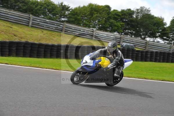 Motorcycle action photographs;cadwell;cadwell park photographs;event digital images;eventdigitalimages;motor racing louth lincolnshire;no limits trackday;peter wileman photography;trackday;trackday digital images;trackday photos