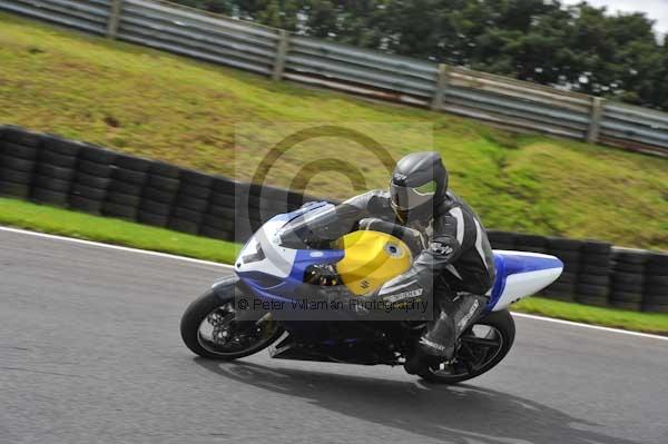 Motorcycle action photographs;cadwell;cadwell park photographs;event digital images;eventdigitalimages;motor racing louth lincolnshire;no limits trackday;peter wileman photography;trackday;trackday digital images;trackday photos