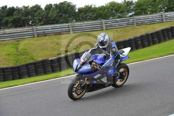 Motorcycle action photographs;cadwell;cadwell park photographs;event digital images;eventdigitalimages;motor racing louth lincolnshire;no limits trackday;peter wileman photography;trackday;trackday digital images;trackday photos