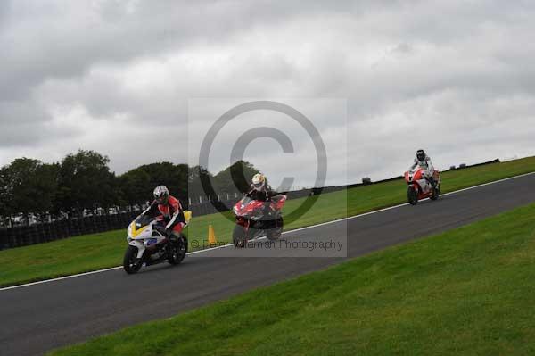 Motorcycle action photographs;cadwell;cadwell park photographs;event digital images;eventdigitalimages;motor racing louth lincolnshire;no limits trackday;peter wileman photography;trackday;trackday digital images;trackday photos