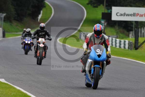 Motorcycle action photographs;cadwell;cadwell park photographs;event digital images;eventdigitalimages;motor racing louth lincolnshire;no limits trackday;peter wileman photography;trackday;trackday digital images;trackday photos