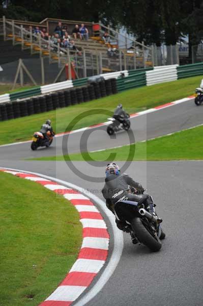 Motorcycle action photographs;cadwell;cadwell park photographs;event digital images;eventdigitalimages;motor racing louth lincolnshire;no limits trackday;peter wileman photography;trackday;trackday digital images;trackday photos