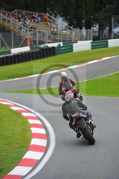 Motorcycle action photographs;cadwell;cadwell park photographs;event digital images;eventdigitalimages;motor racing louth lincolnshire;no limits trackday;peter wileman photography;trackday;trackday digital images;trackday photos