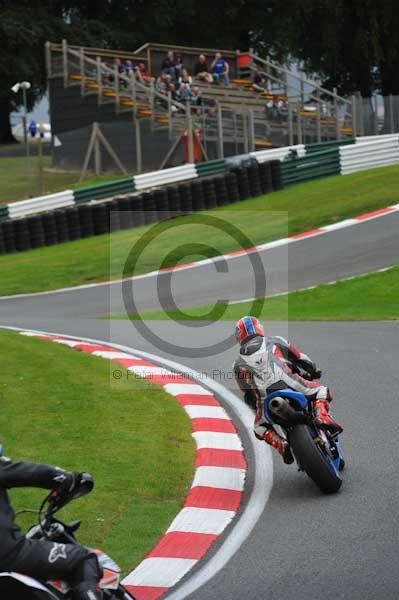 Motorcycle action photographs;cadwell;cadwell park photographs;event digital images;eventdigitalimages;motor racing louth lincolnshire;no limits trackday;peter wileman photography;trackday;trackday digital images;trackday photos