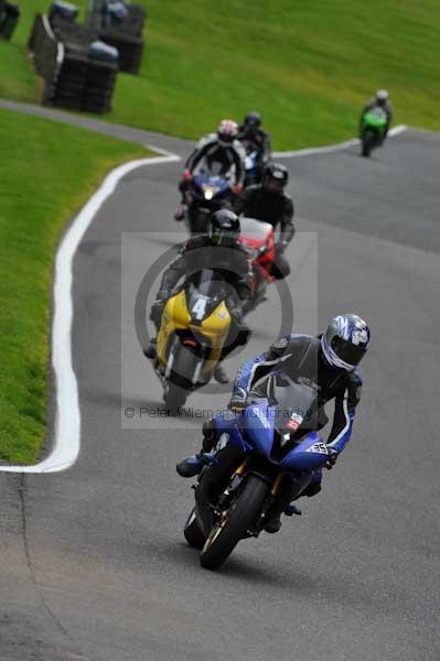 Motorcycle action photographs;cadwell;cadwell park photographs;event digital images;eventdigitalimages;motor racing louth lincolnshire;no limits trackday;peter wileman photography;trackday;trackday digital images;trackday photos