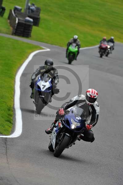 Motorcycle action photographs;cadwell;cadwell park photographs;event digital images;eventdigitalimages;motor racing louth lincolnshire;no limits trackday;peter wileman photography;trackday;trackday digital images;trackday photos