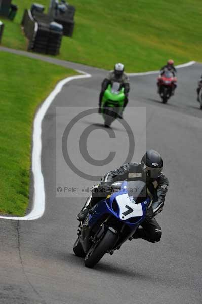 Motorcycle action photographs;cadwell;cadwell park photographs;event digital images;eventdigitalimages;motor racing louth lincolnshire;no limits trackday;peter wileman photography;trackday;trackday digital images;trackday photos