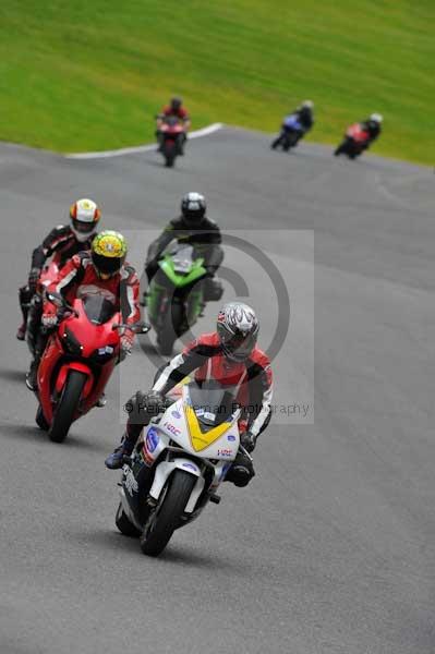 Motorcycle action photographs;cadwell;cadwell park photographs;event digital images;eventdigitalimages;motor racing louth lincolnshire;no limits trackday;peter wileman photography;trackday;trackday digital images;trackday photos