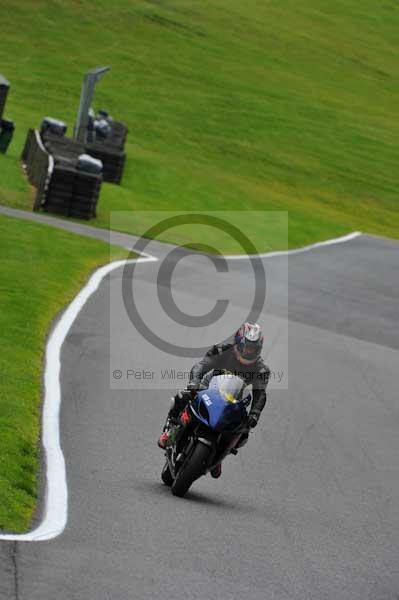 Motorcycle action photographs;cadwell;cadwell park photographs;event digital images;eventdigitalimages;motor racing louth lincolnshire;no limits trackday;peter wileman photography;trackday;trackday digital images;trackday photos