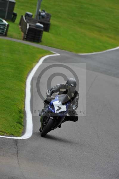 Motorcycle action photographs;cadwell;cadwell park photographs;event digital images;eventdigitalimages;motor racing louth lincolnshire;no limits trackday;peter wileman photography;trackday;trackday digital images;trackday photos