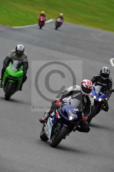 Motorcycle action photographs;cadwell;cadwell park photographs;event digital images;eventdigitalimages;motor racing louth lincolnshire;no limits trackday;peter wileman photography;trackday;trackday digital images;trackday photos