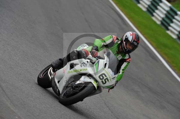 Motorcycle action photographs;cadwell;cadwell park photographs;event digital images;eventdigitalimages;motor racing louth lincolnshire;no limits trackday;peter wileman photography;trackday;trackday digital images;trackday photos