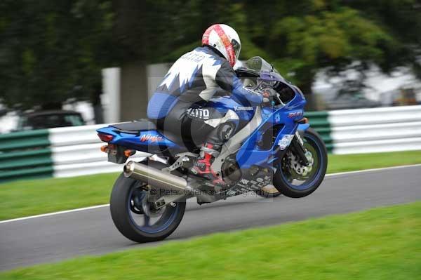 Motorcycle action photographs;cadwell;cadwell park photographs;event digital images;eventdigitalimages;motor racing louth lincolnshire;no limits trackday;peter wileman photography;trackday;trackday digital images;trackday photos