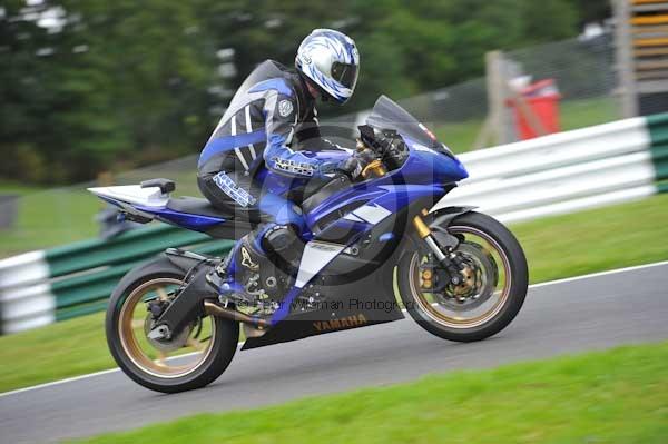 Motorcycle action photographs;cadwell;cadwell park photographs;event digital images;eventdigitalimages;motor racing louth lincolnshire;no limits trackday;peter wileman photography;trackday;trackday digital images;trackday photos