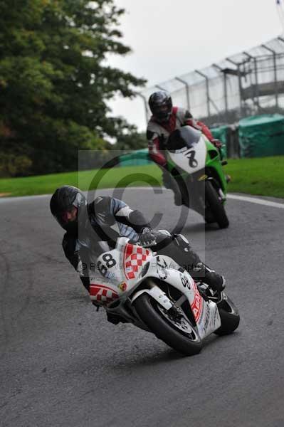 Motorcycle action photographs;cadwell;cadwell park photographs;event digital images;eventdigitalimages;motor racing louth lincolnshire;no limits trackday;peter wileman photography;trackday;trackday digital images;trackday photos