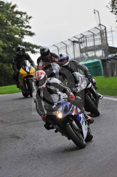 Motorcycle action photographs;cadwell;cadwell park photographs;event digital images;eventdigitalimages;motor racing louth lincolnshire;no limits trackday;peter wileman photography;trackday;trackday digital images;trackday photos