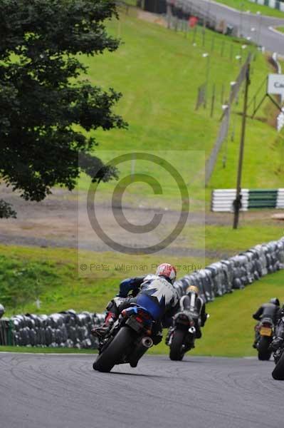 Motorcycle action photographs;cadwell;cadwell park photographs;event digital images;eventdigitalimages;motor racing louth lincolnshire;no limits trackday;peter wileman photography;trackday;trackday digital images;trackday photos